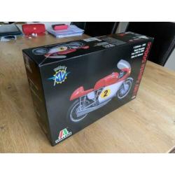 MV Agusta 500CC, nieuw, Italeri 4630