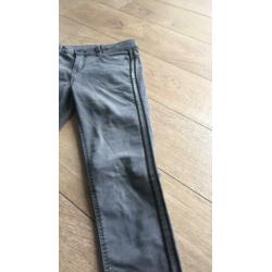 Zgan grijze skinny jeans met bies maat 152
