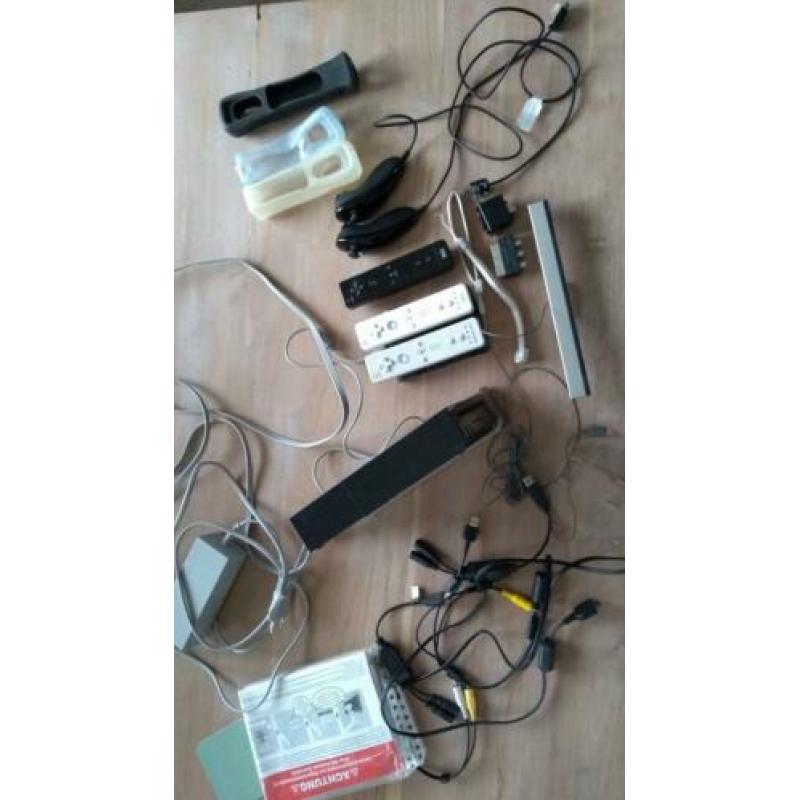 WII, compleet. balancebord, spellen, siylanders