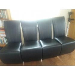 4 leren stoelen