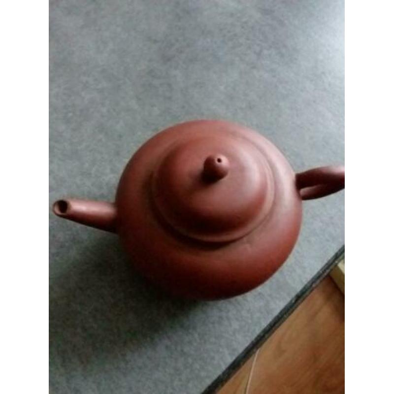 Mooie kleinere Chinese yixsing potje