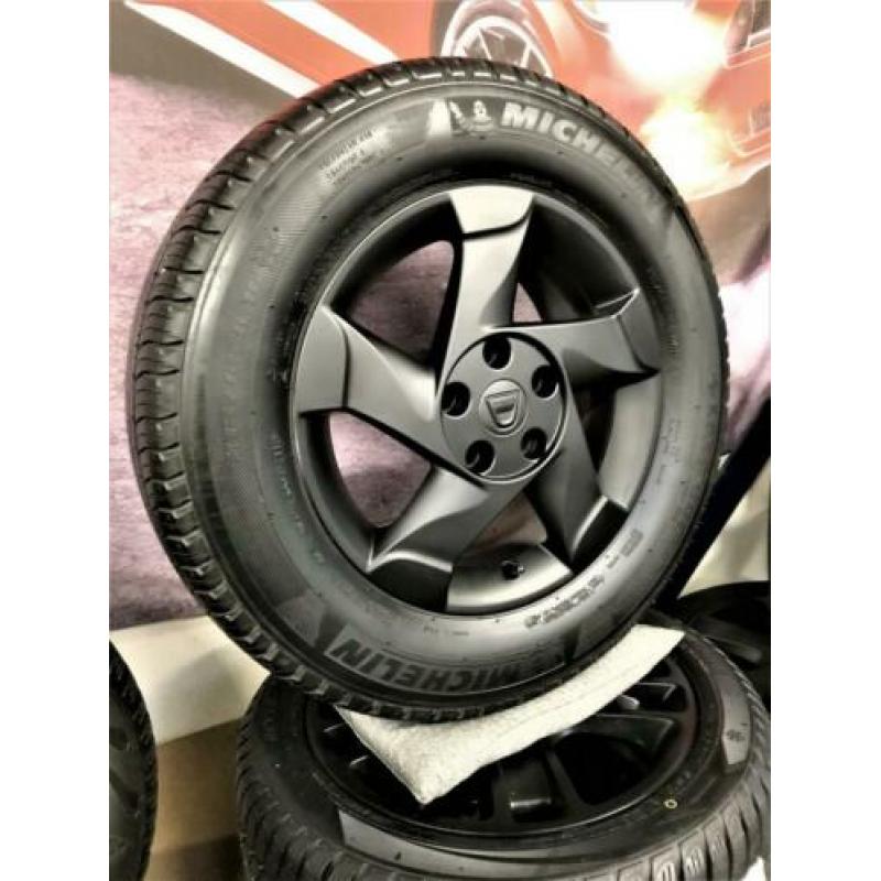 16 inch 5x114,3 Origineel Dacia Duster Velgen + Zomerbanden