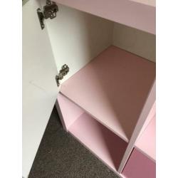 Kallax ikea vakkenkast roze wit