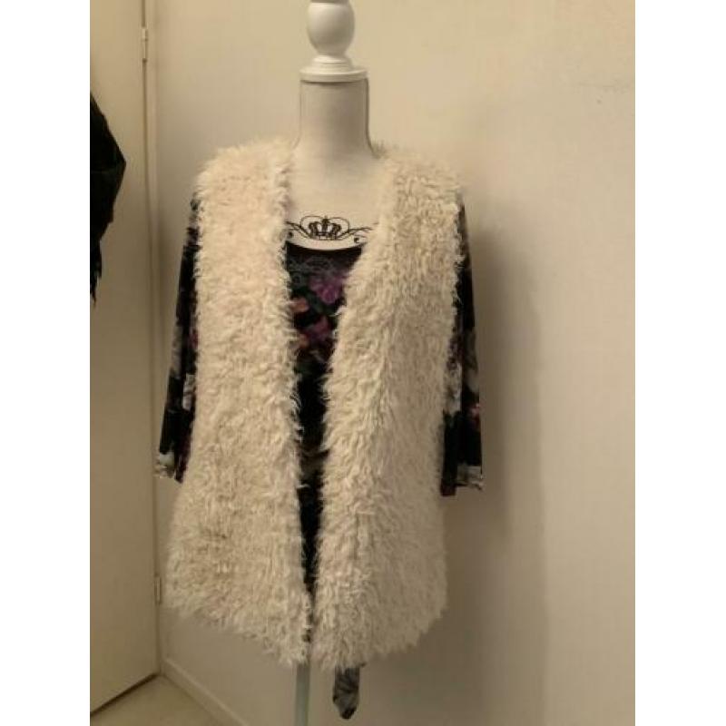 Dames bodywarmer in teddylook,maat S,H&M