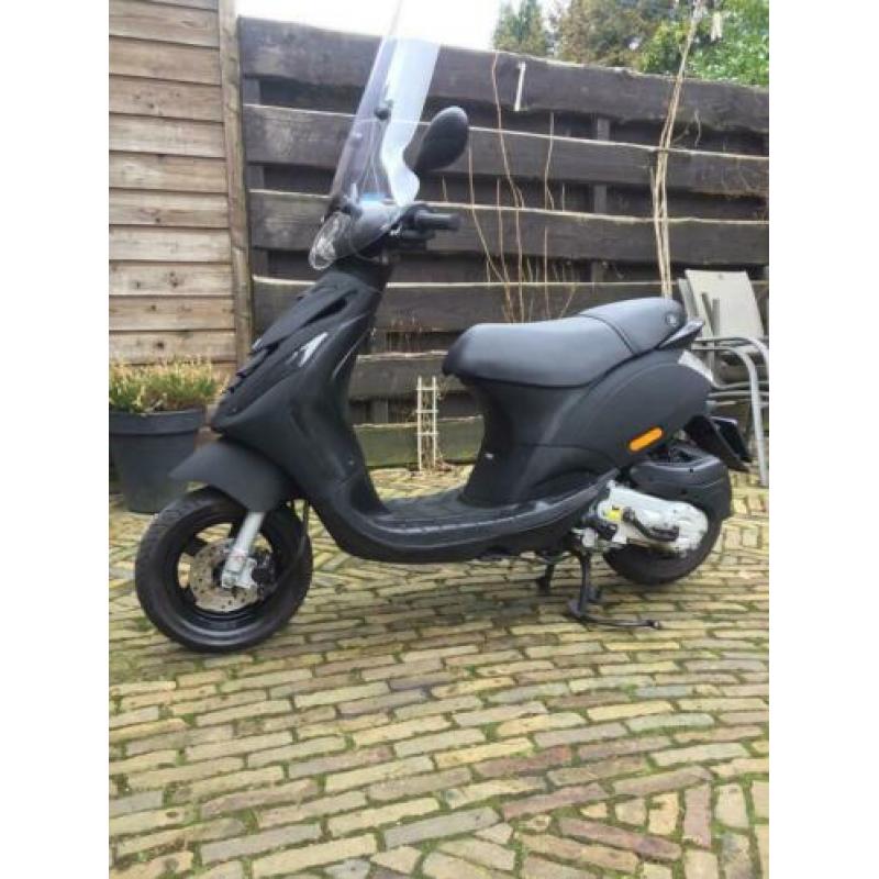 Hele nette zip snorscooter 2014
