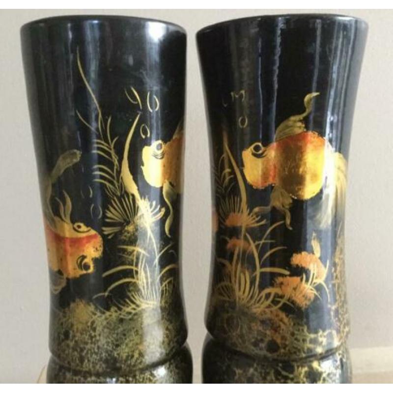 2 Chinese lakvazen van hout decor goudvissen in goede staat