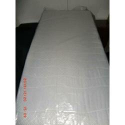 Gloednieuw !!!!! Matras 90 x 200 x 12