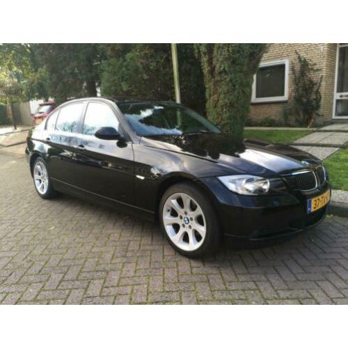 BMW 3-Serie 2.0 I 318 Executive Shadowline 2007 Zwart 169500