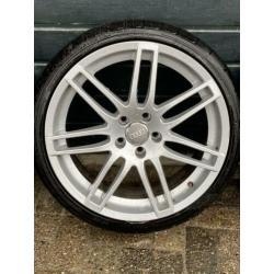 19 inch 5x112 rs4 velgen Audi A3 A4 a6 golf 1 velg is krom