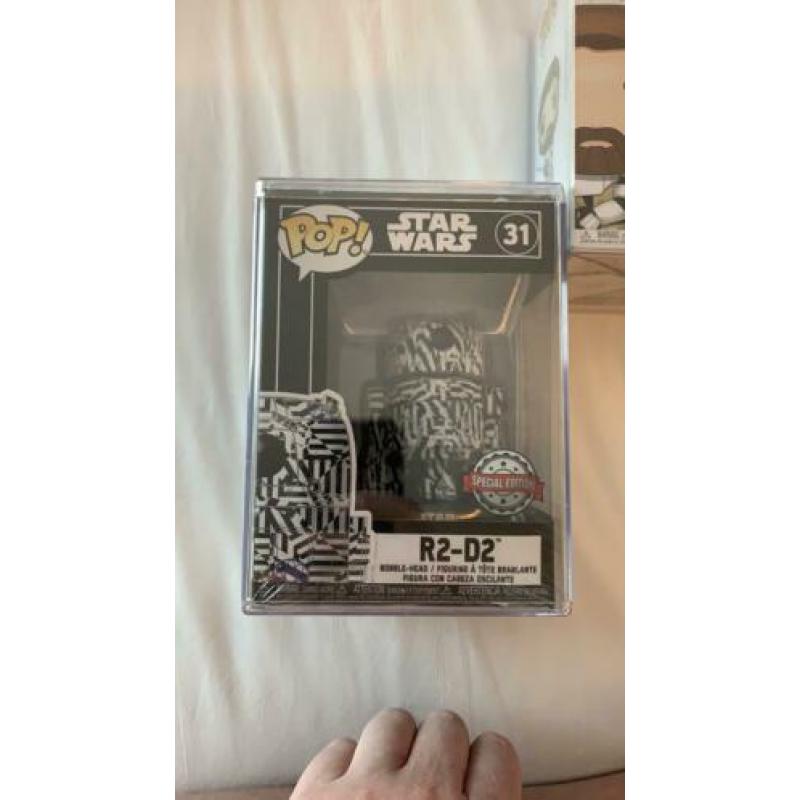 Funko Pop! Star Wars R2-D2 #31 Graffiti Futura Hard Stack
