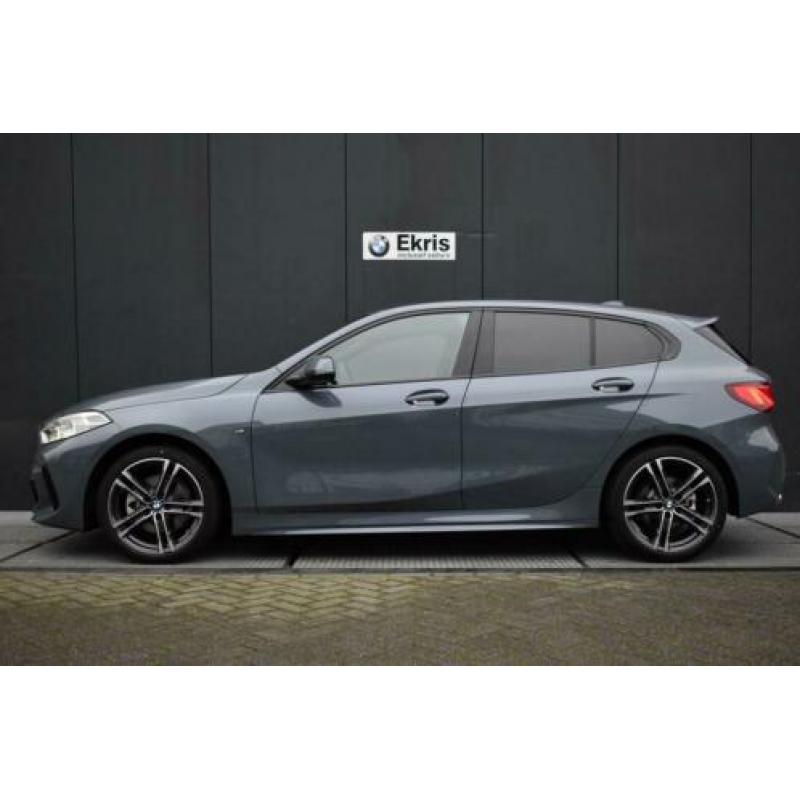 BMW 1 Serie 118i Executive Edition M Sportstoelen / Head-Up-