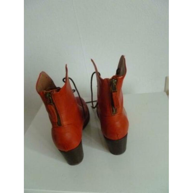 Supermooie UTY Leren VETER LAARSJES Cognac kleur maat 41