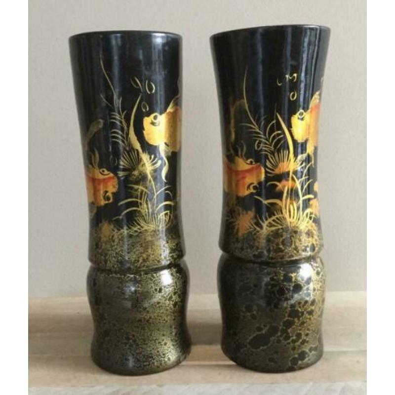 2 Chinese lakvazen van hout decor goudvissen in goede staat