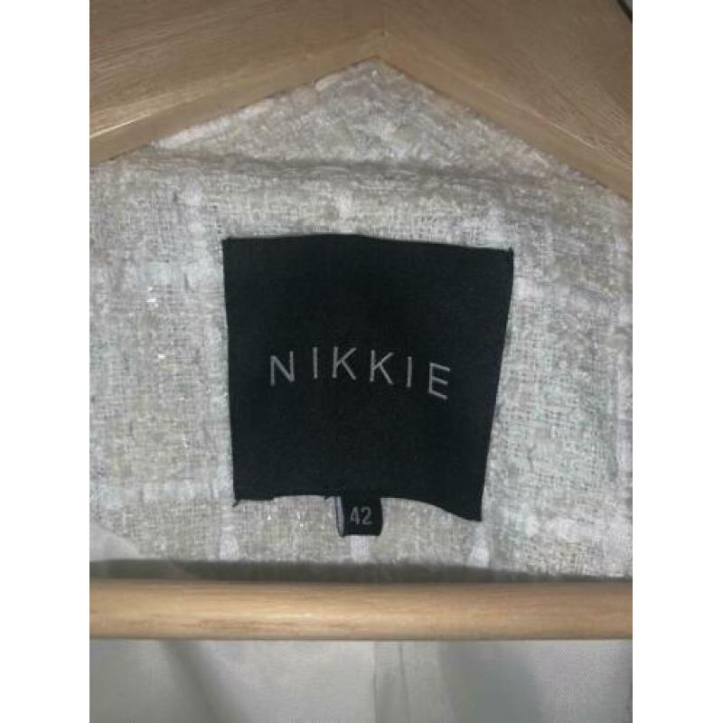 witte Nikkie blazer maat 42