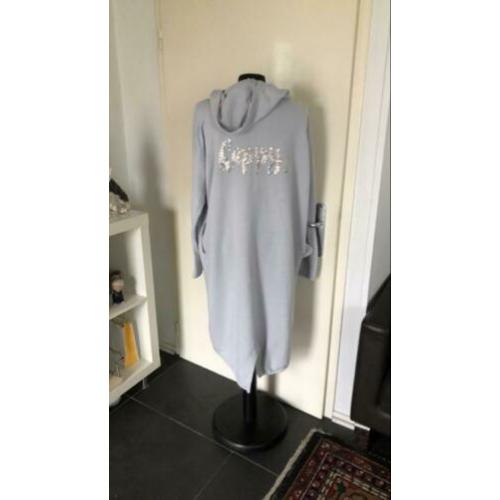 Cotton vest grijsblauw happy op achterkant maat L/XL