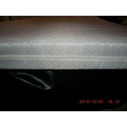 Gloednieuw !!!!! Matras 90 x 200 x 12