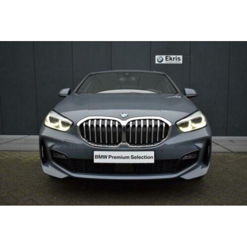 BMW 1 Serie 118i Executive Edition M Sportstoelen / Head-Up-