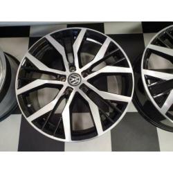vw gti santiago velgen 19 inch orgineel 5x112