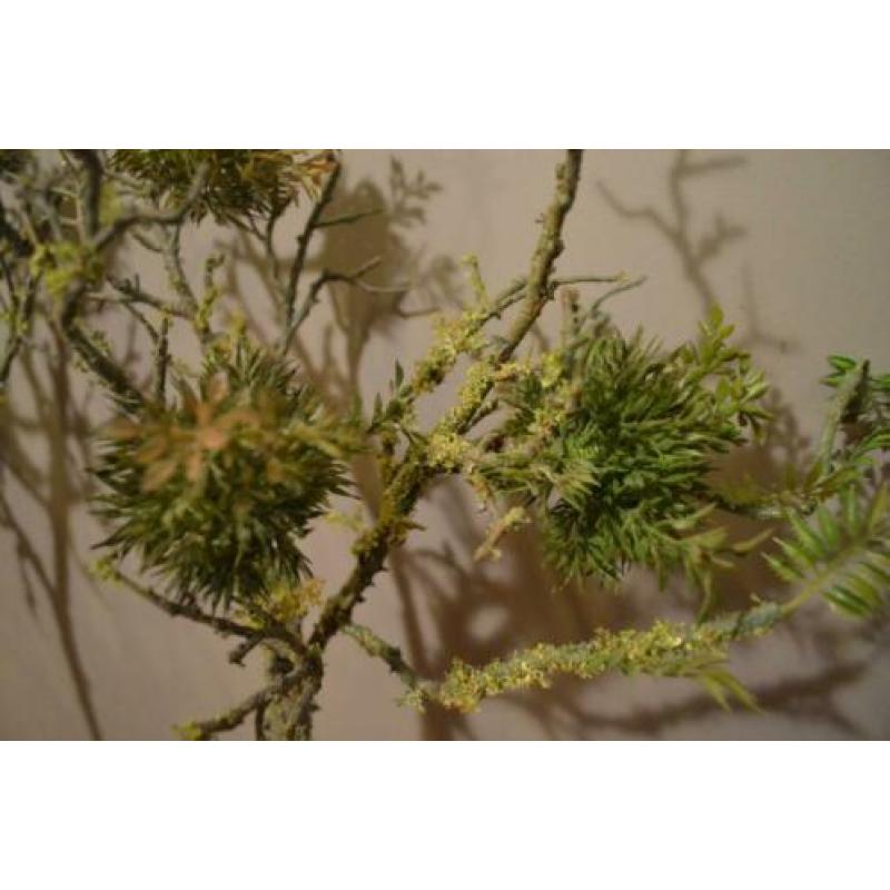 2 decoratieve groene kunsttakken