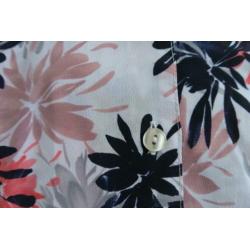 zomerse blouse 46 ster bloemen zwart rood beige grijs mooi