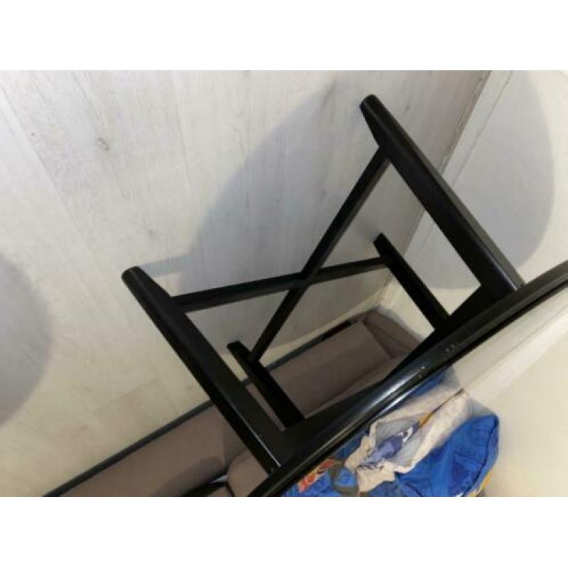 Salontafel van ikea inclussief glas