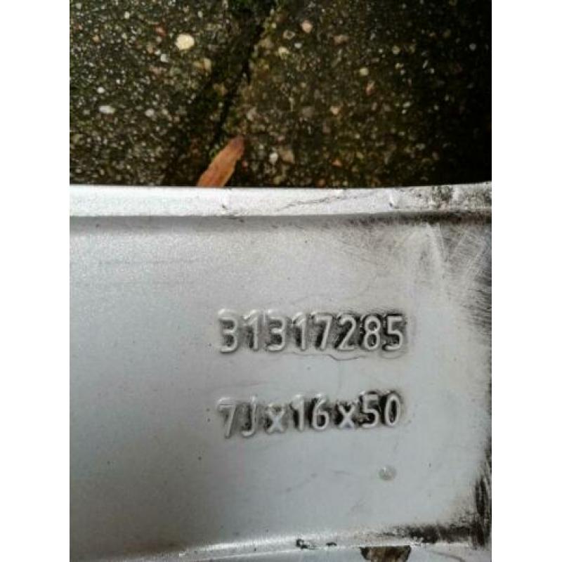 Volvo velgen 16 inch. (V40)