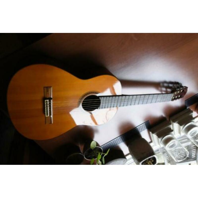 Mooie Yamaha Akoestische gitaar CG 120A + degelijke hoes