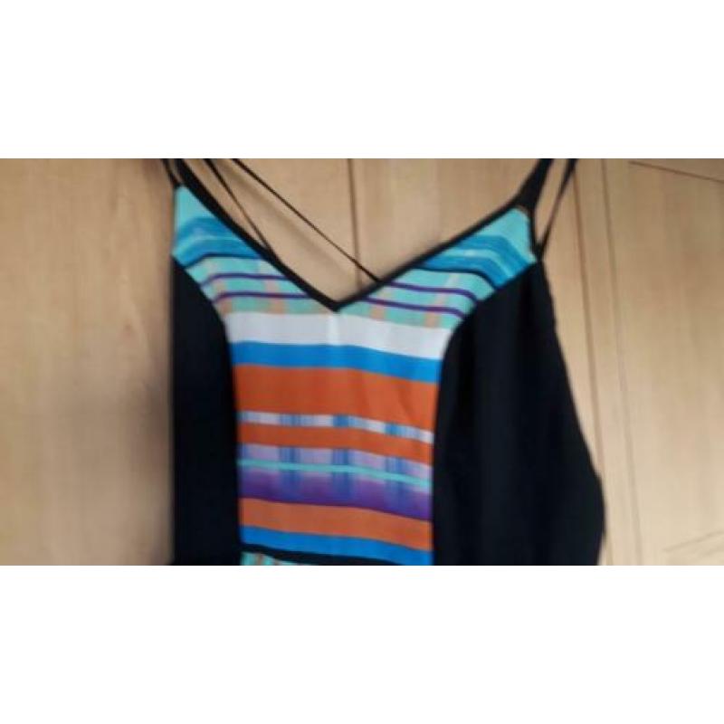 Lange zwarte jurk met kleuren, maat 38.