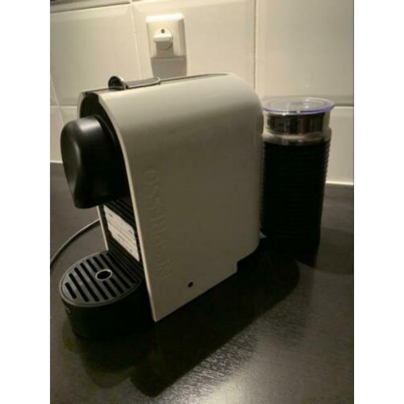 Krups Nespresso U&Milk Cream XN2601 €50,-