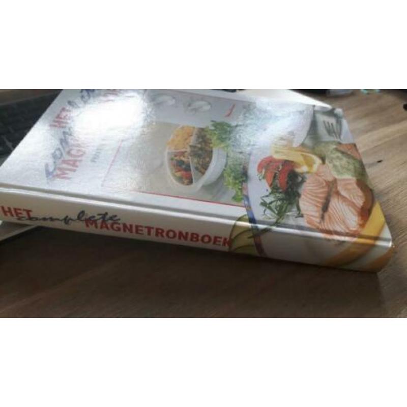Het complete magnetronboek - Frans Fagel. Kookboek