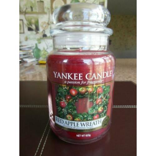 Yankee Candle "RED APPLE WREATH" Large Jar