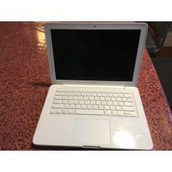 Apple MacBook