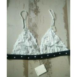 Lichtblauwe kanten Out from Under bralette NIEUW
