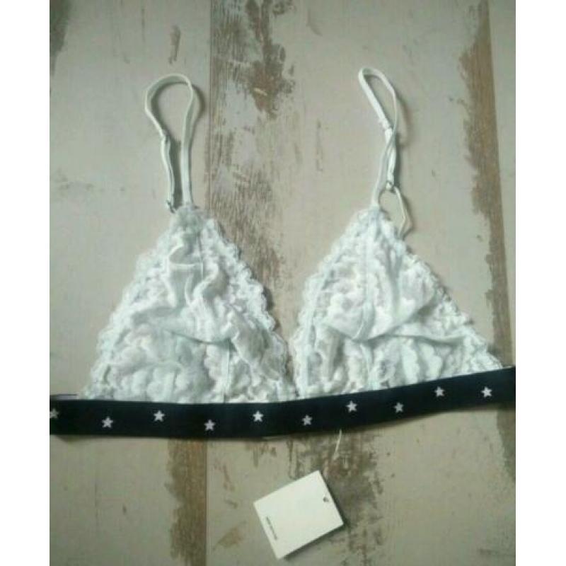 Lichtblauwe kanten Out from Under bralette NIEUW