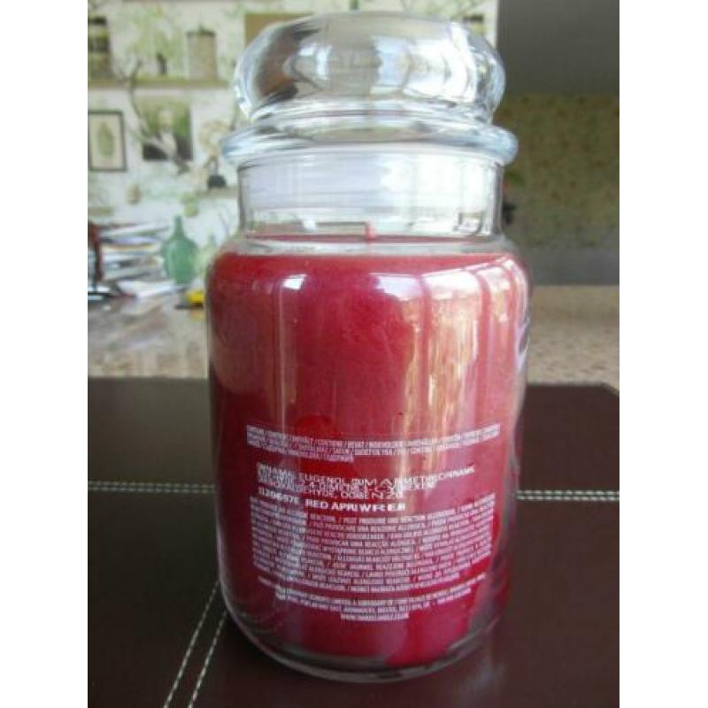 Yankee Candle "RED APPLE WREATH" Large Jar