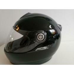 Zgan motorhelm zwart merk SHARK. Normale damesmaat.