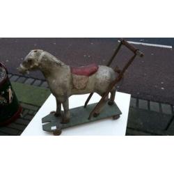 Antiek speelgoed paard / duw en trek speelgoed rond 1880