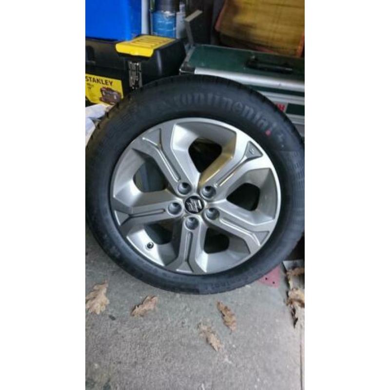 Suzuki Vitara /S cross 4 conti zomer banden met velgen