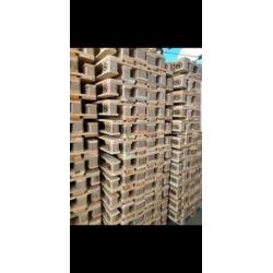Pallets gezocht..