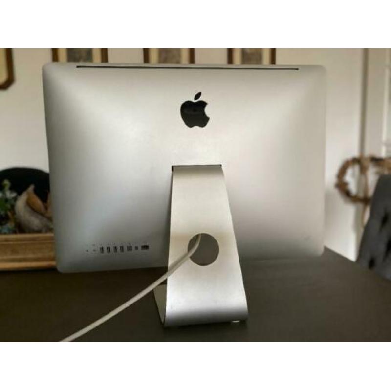 Apple imac 21,5'' mid 2011 i5 4GB Ram 500GB