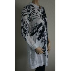 witte nieuwe linnen DIDI bloes met donkerblauwe print