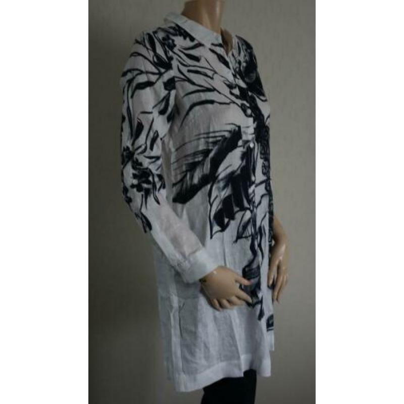 witte nieuwe linnen DIDI bloes met donkerblauwe print