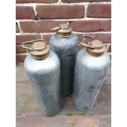 Drie verzinkte warmwater kruiken, Brocante, Vintage.