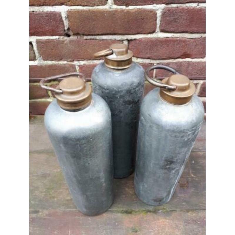 Drie verzinkte warmwater kruiken, Brocante, Vintage.