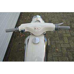 geheel gerestaureerde dkw hummel de luxe nieuwstaat uniek!