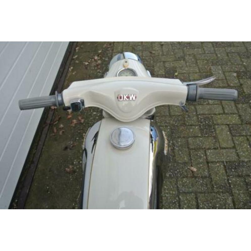 geheel gerestaureerde dkw hummel de luxe nieuwstaat uniek!