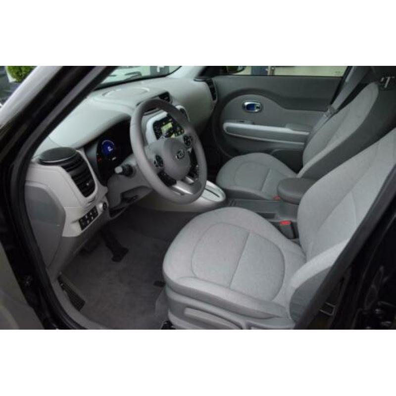 Kia Soul EV Edition 30kWh 4%Bijtelling! ECC Navi+BT+Camera S
