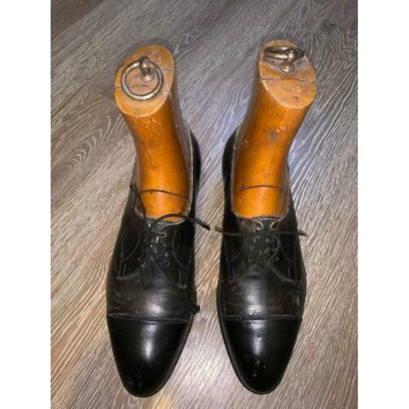 vintage brocante antieke houten mallen + schoenen