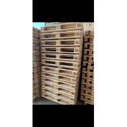 Pallets gezocht..