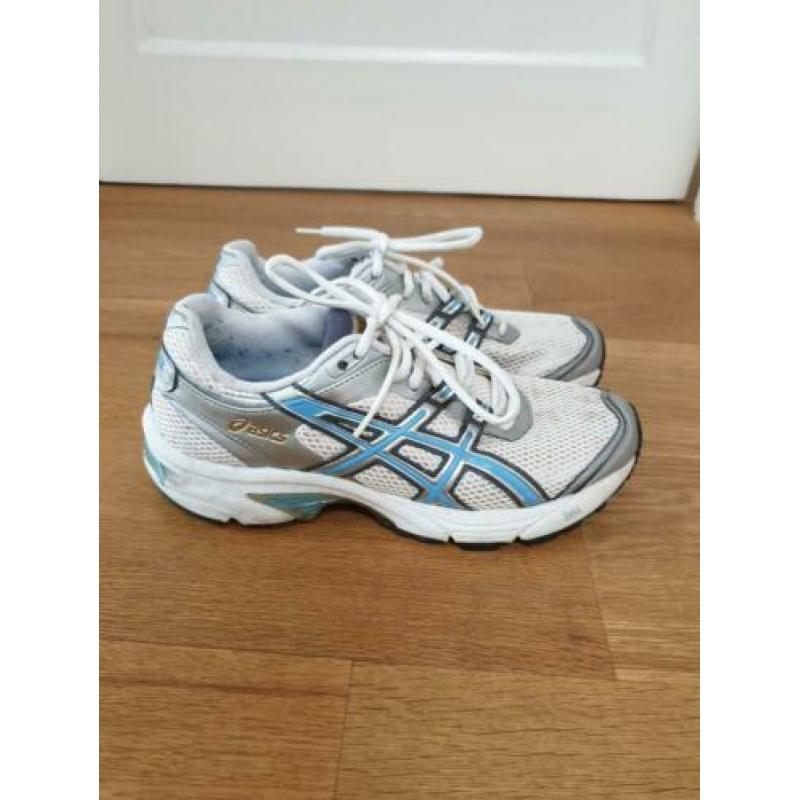 Asics gympen, maat 39, weinig gedragen